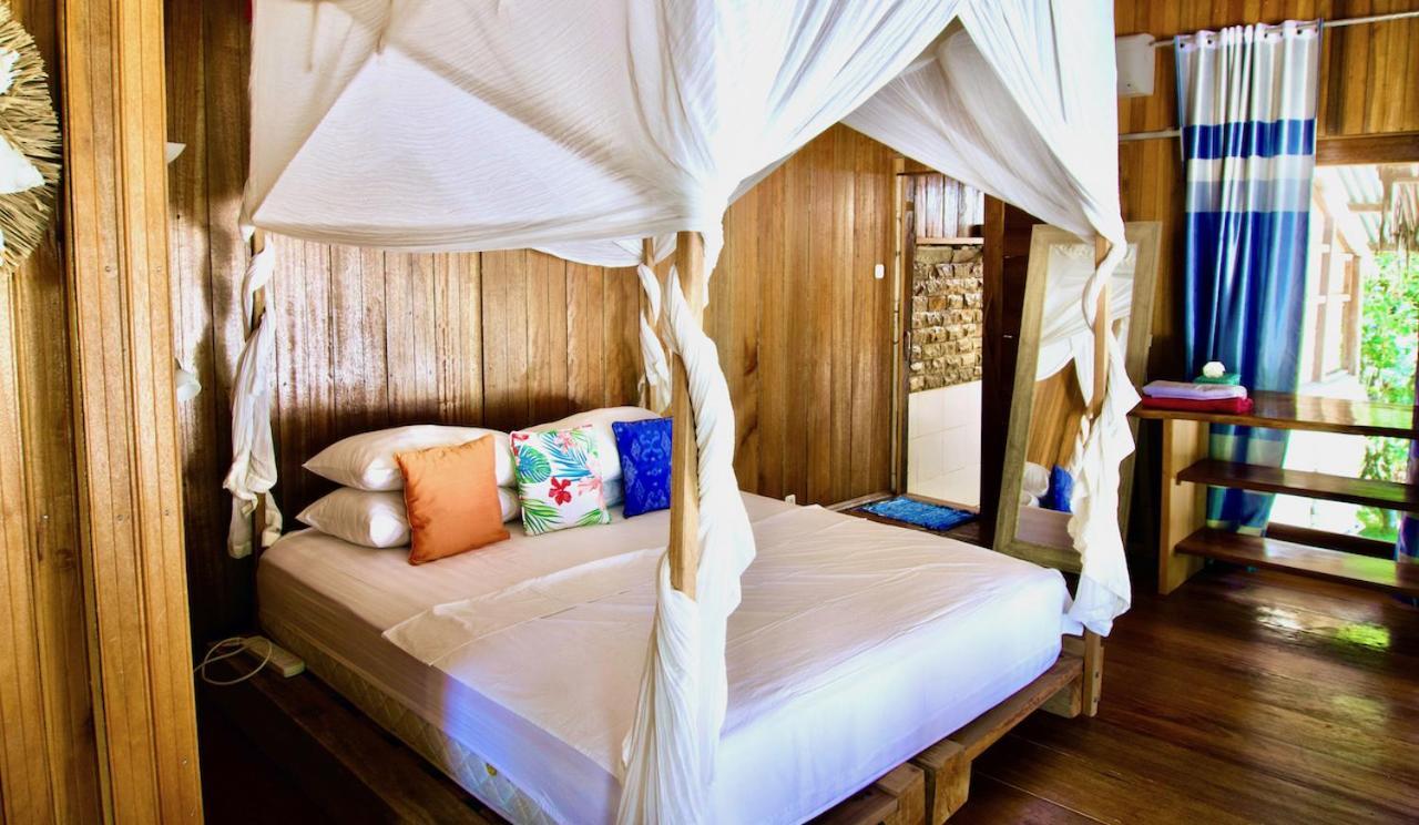 Muarasiberut Mentawai Surf Camp酒店 外观 照片